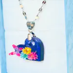 Colgante Corazón — Acero y Mini Flores Naturales
