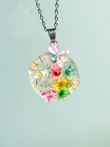 Mini Garden Pendant — Steel & Dried Mini Flowers