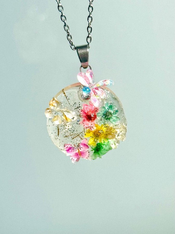 Mini Garden Pendant — Steel & Dried Mini Flowers