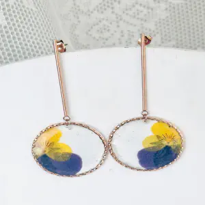 Conjunto Pensamientos Bicolor — Acero Dorado Rosa (Pendientes + Colgante)
