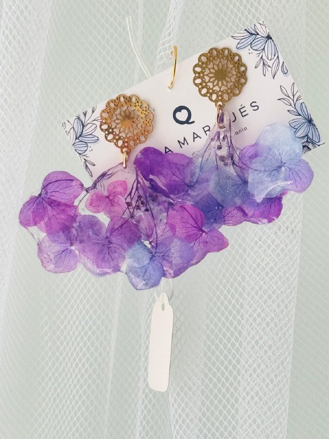 Gold Steel & Dried Hydrangea Earrings